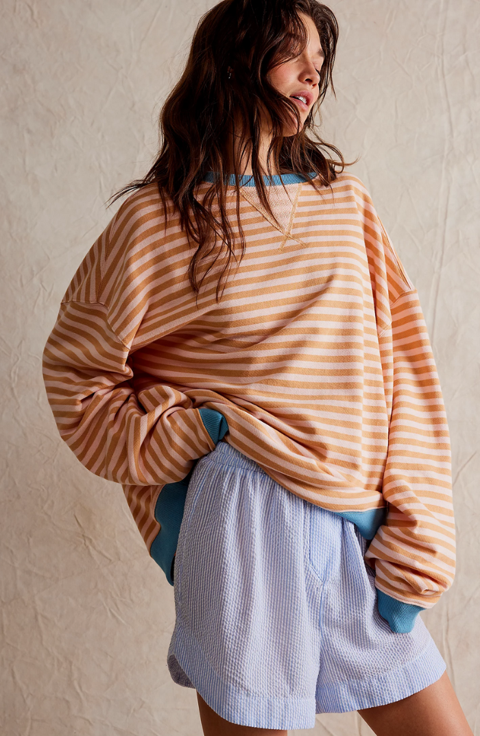 Comodo maglione oversize a righe