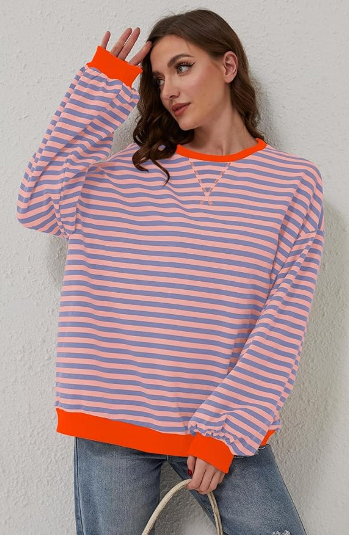 Comodo maglione oversize a righe
