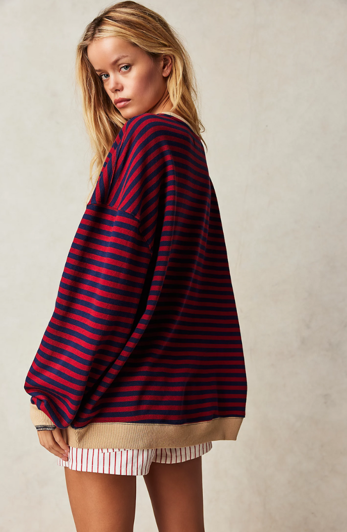 Comodo maglione oversize a righe
