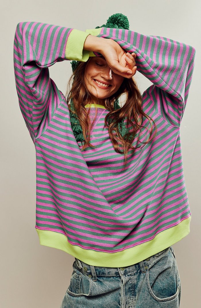 Comodo maglione oversize a righe
