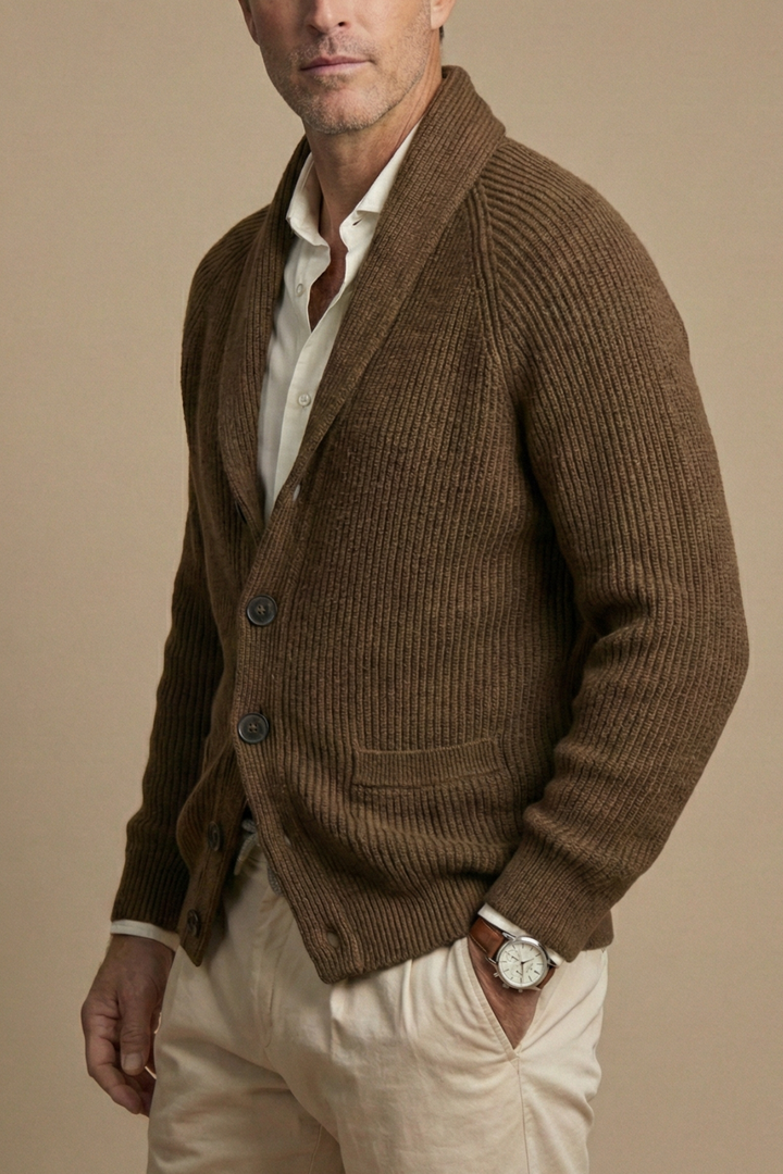 Cardigan en maille pour homme avec col châle et boutonnage sur le devant
