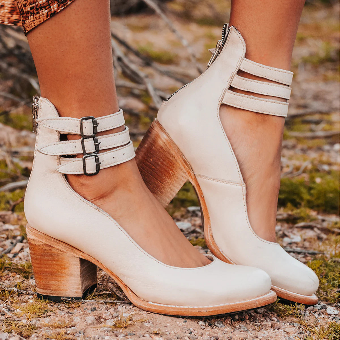 Women's Elegant Comfort Sandals with a Cushioned Footbed