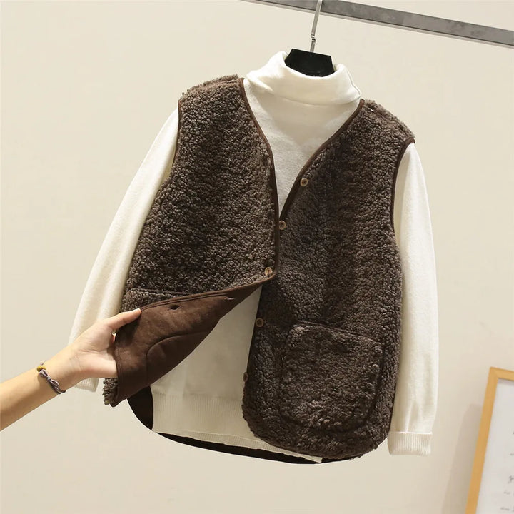 Gilet versatile da donna da indossare a strati, in tessuto leggero e con chiusura pratica