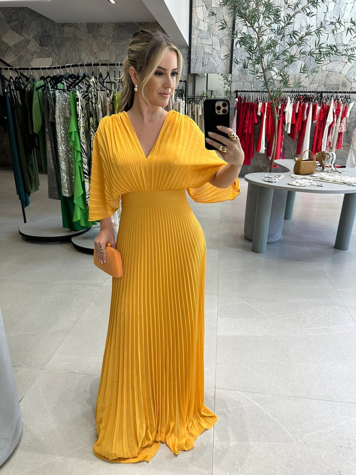 Women's Colorful Pleated Maxi Dress with Elegant Flow