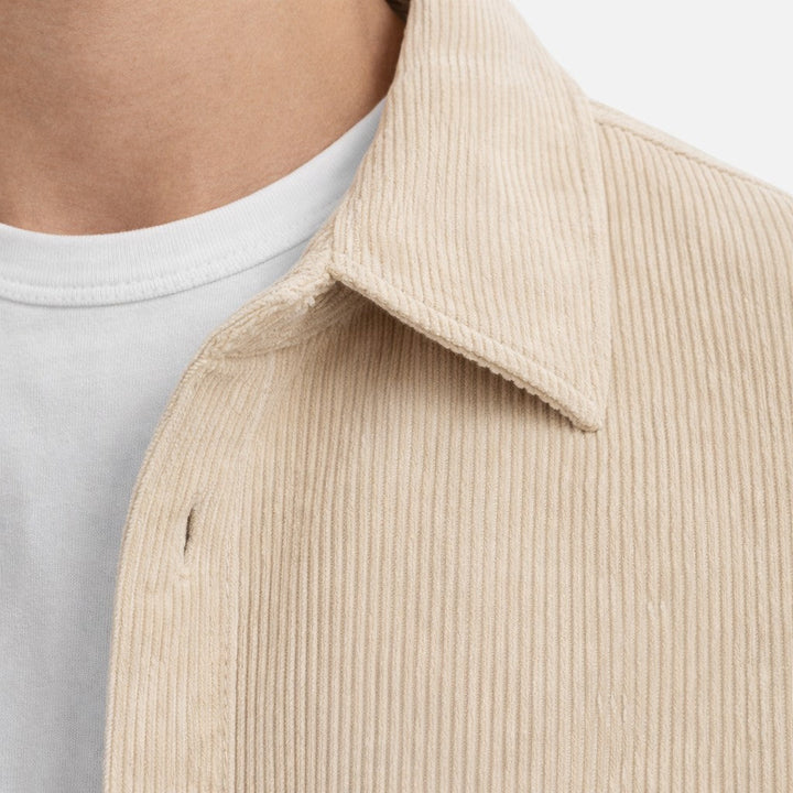 Chaqueta camisera para hombre de corte clásico y elegante informal