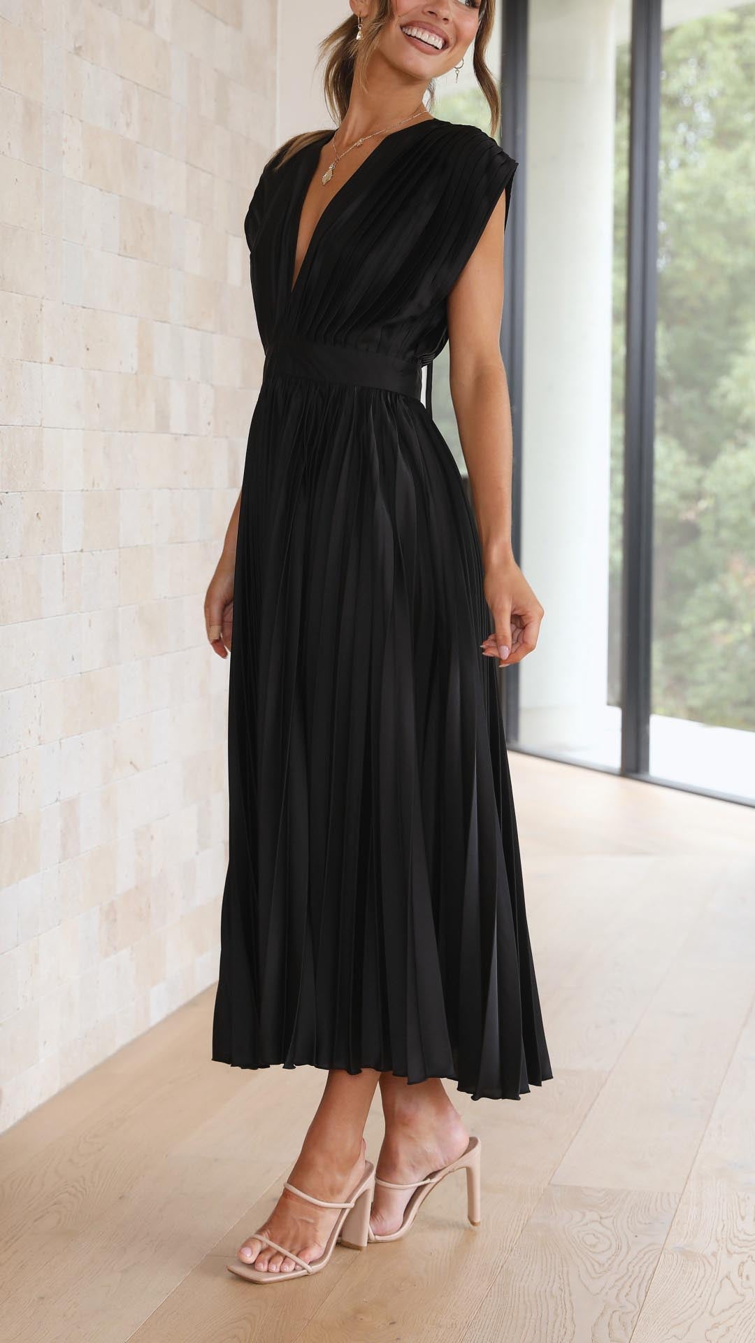Annabelle - Women's Elegant Pleated Chiffon Maxi Dress