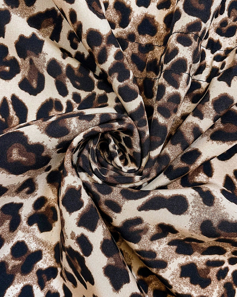 Chelsey - Women's Reversible Hooded Jacket with Leopard Lining - photo 11