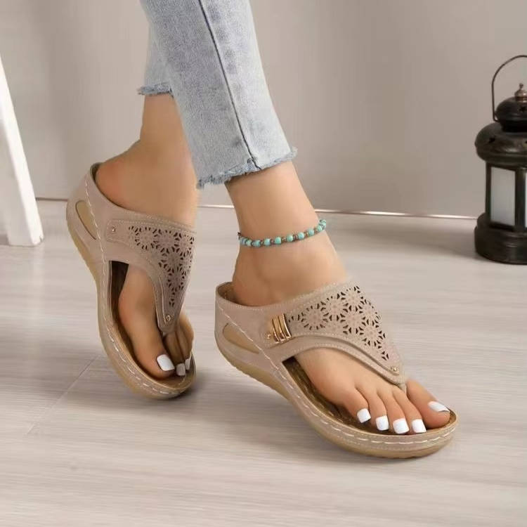 Ava - Women's Cushioned Walking Sandals with Adjustable Straps