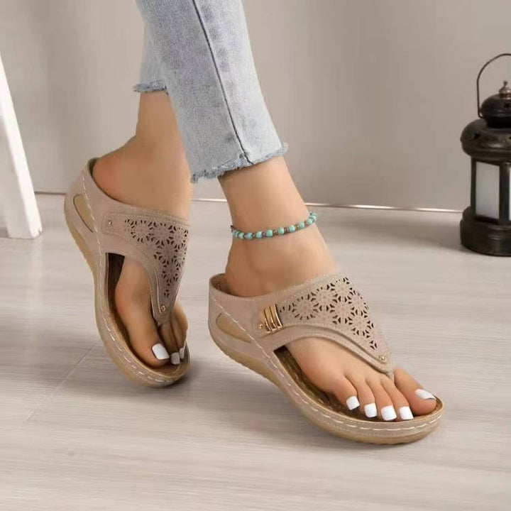Ava - Women's Cushioned Walking Sandals with Adjustable Straps