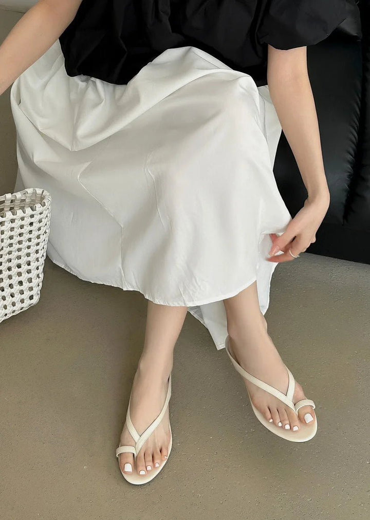 Mules plates à bout ouvert pour femme