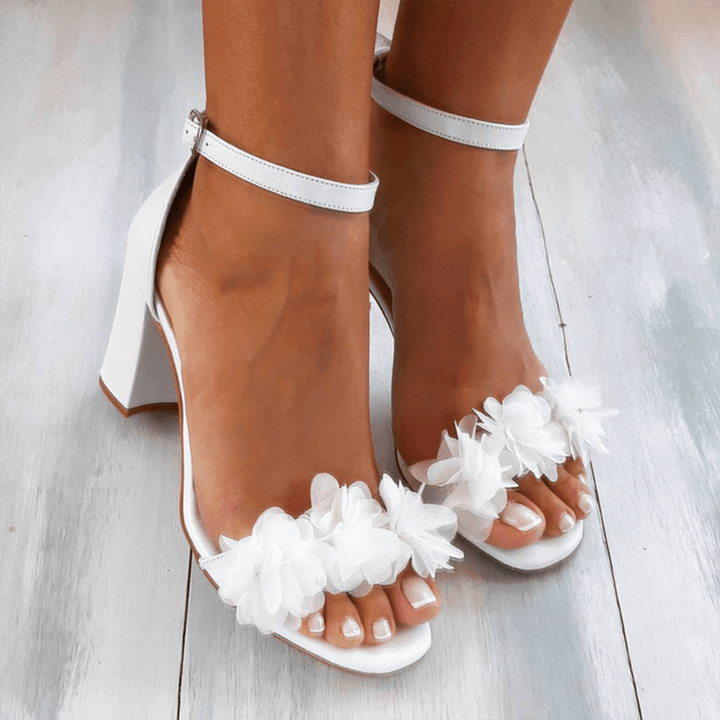 Women's Block Heel Sandals with Floral Trim and Ankle Strap - photo 3